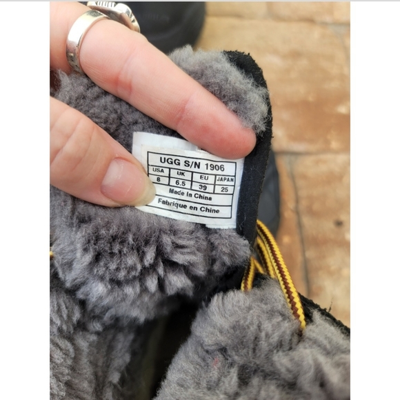 Ugg Adirondack waterproof boots - Picture 8 of 15